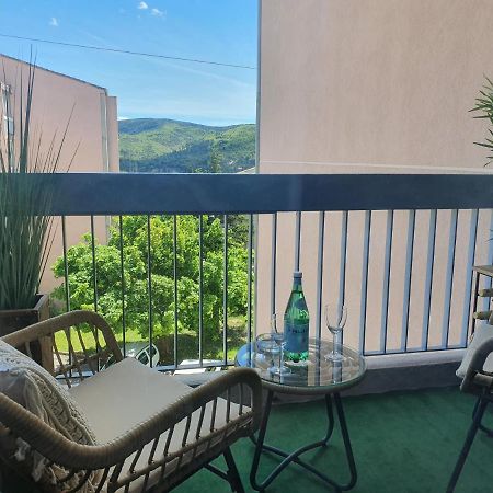 L'Exotique ! Apartment Greoux-les-Bains Luaran gambar